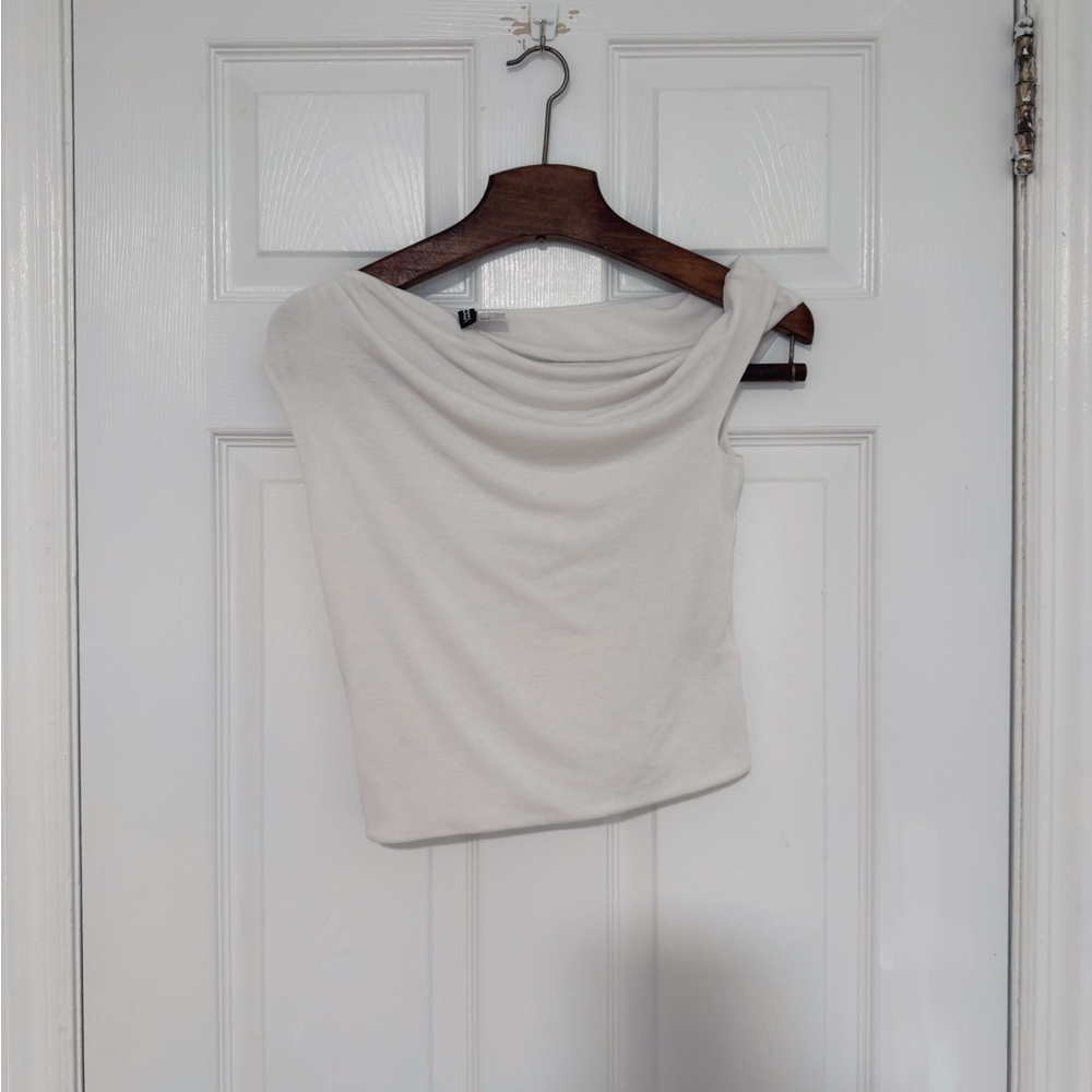 H&M White Off-Shoulder Top